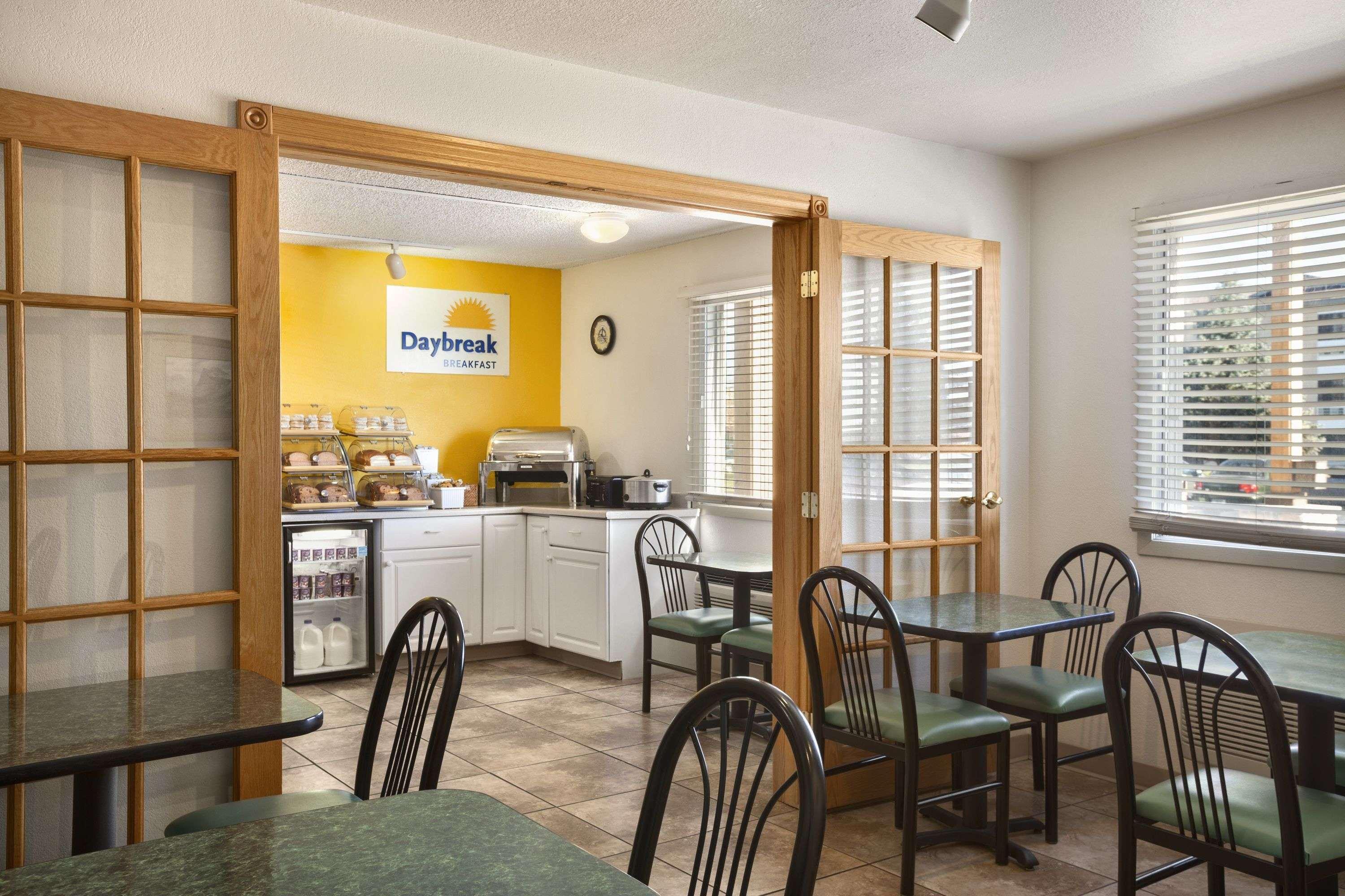 Days Inn By Wyndham Billings Eksteriør billede